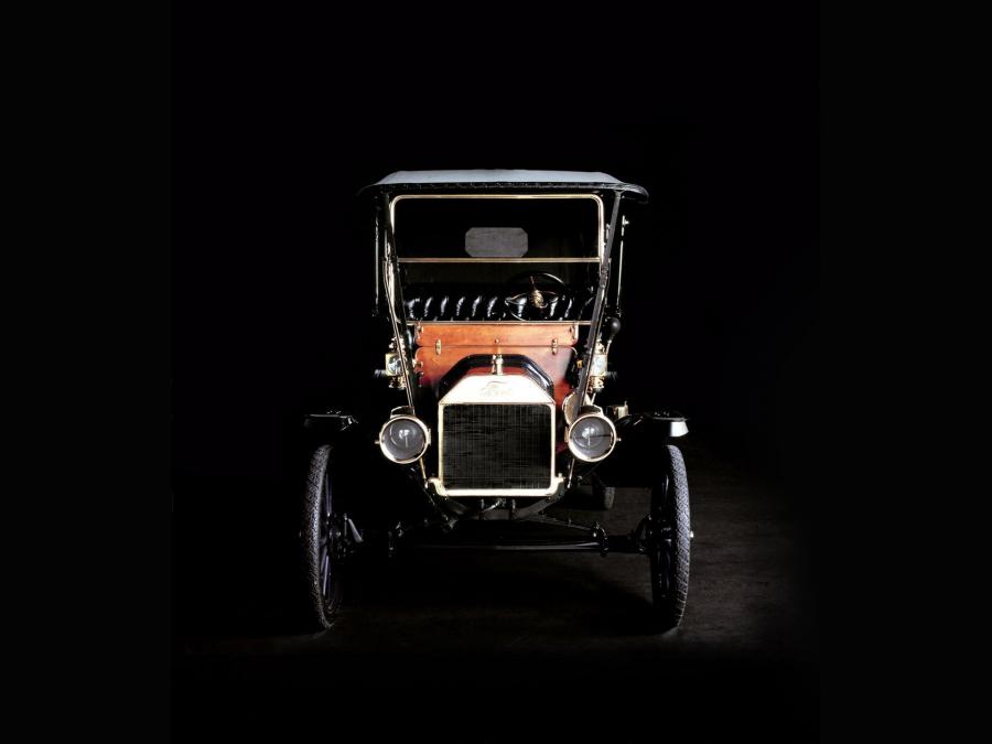 Ford Model T Tourer 1912 года  (фото 2 из 2)